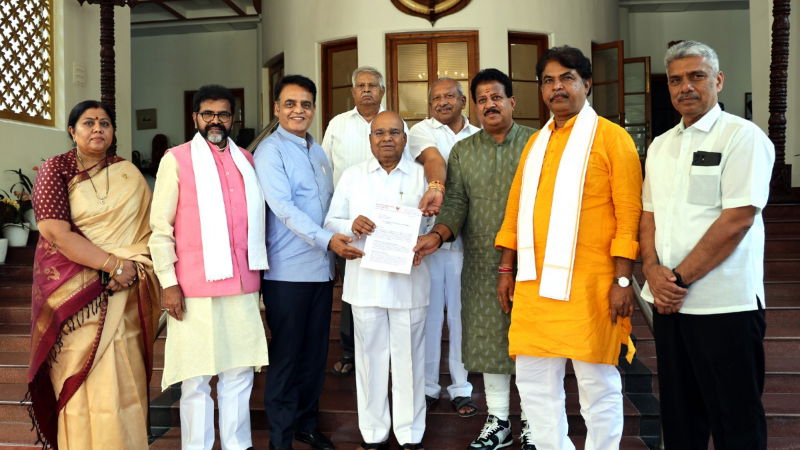 BJP Met Governer to not sign for greater bengaluru bill