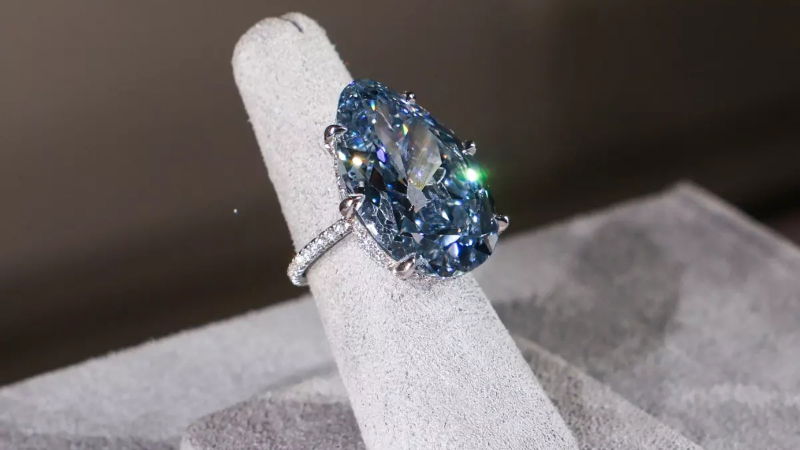 Golconda Blue Diamond 1