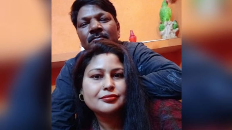 Mother of four elopes with daughters father in law in UP