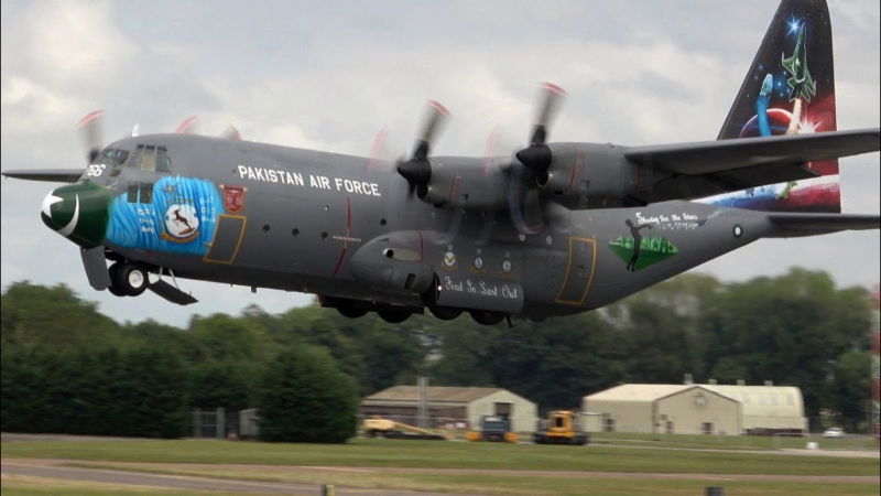 PAF198 a Lockheed C 130E