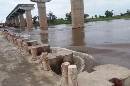 25 thousand cusecs of water released from Hipparagi reservoir Flood warning issued to people living near Krishna river