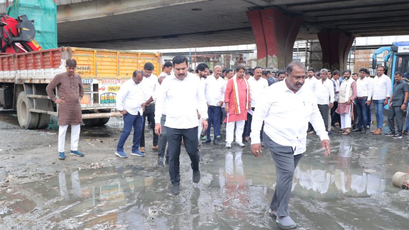 BJP visit bengaluru Rain 3
