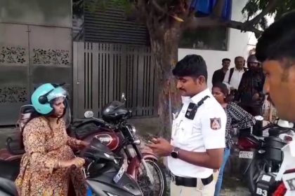 Bengaluru Lady Kirik