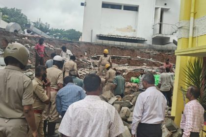 Bengaluru Mahadevapura Woman Death Compound Collapse