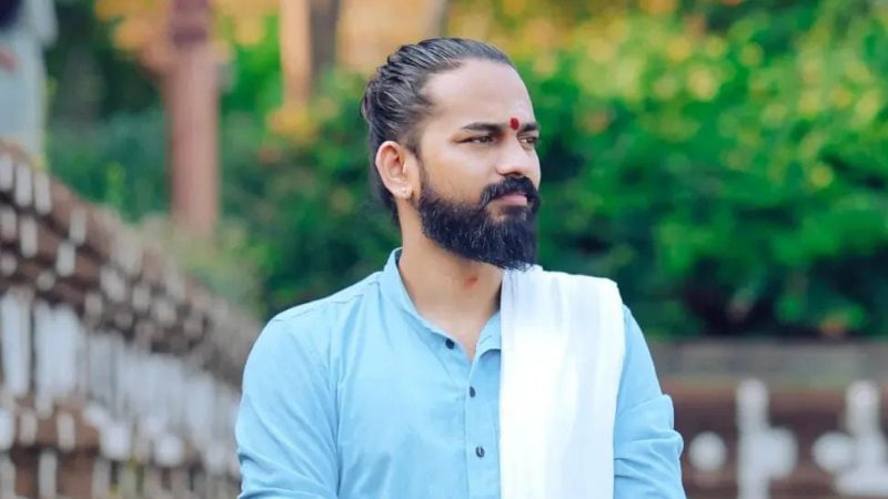 Chaitra Kundapura Husband