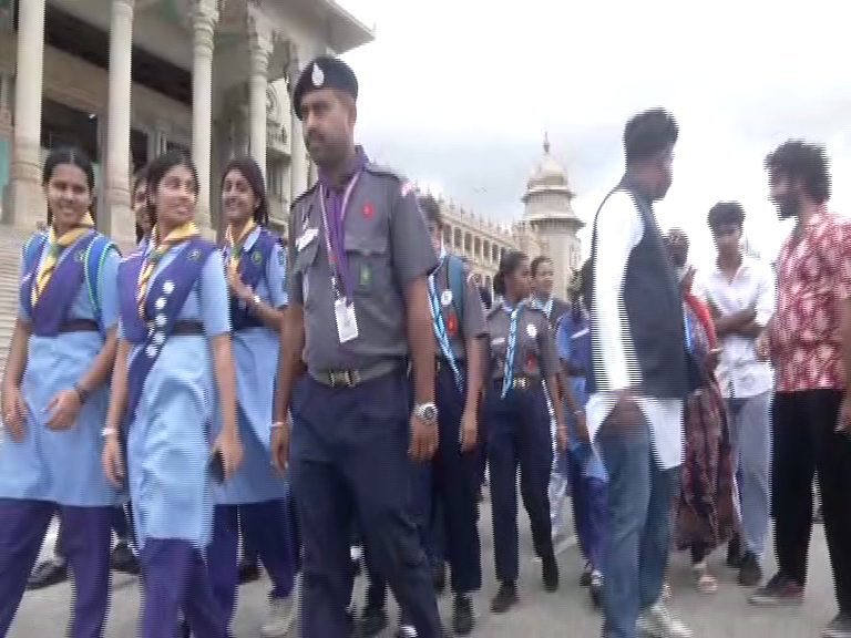 Guided tour of Vidhana Soudha 1