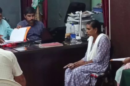 Lokayukta traps Women and Child Development Department Officer while taking bribe in Belagavi