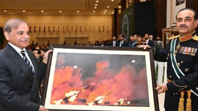 Pakistans PM Shehbaz Sharif gifts Asim Munir a 2017 Chinese drill photo calling it Operation Bunyan Al Marsus