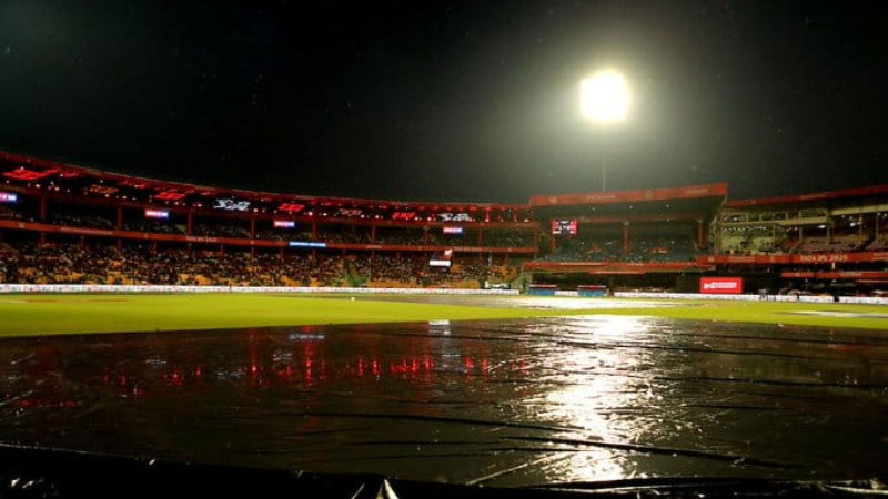 RCB Rain chinnaswamy stadium bengaluru