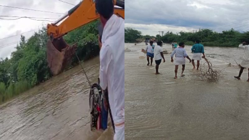 Raichuru Bridge over flowing with heavy rain