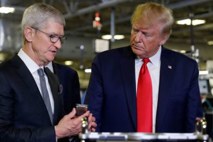 Trump Tim Cook