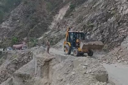 Uttarakhand Rain Landslides Traffic 1