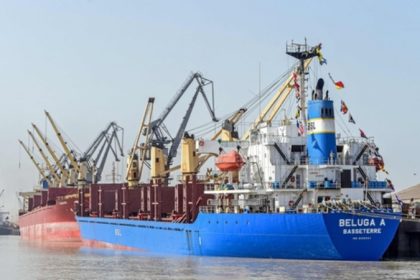 gujarat kandla ship