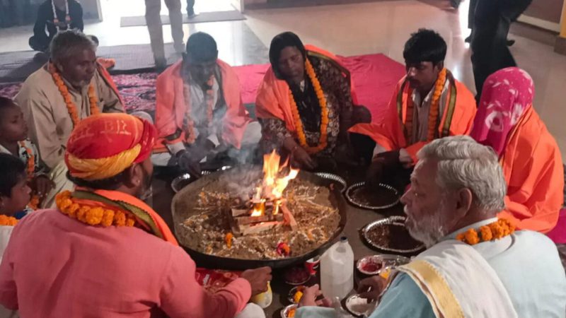 muslim family convert hinduism