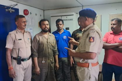 pakistan citizen karwar