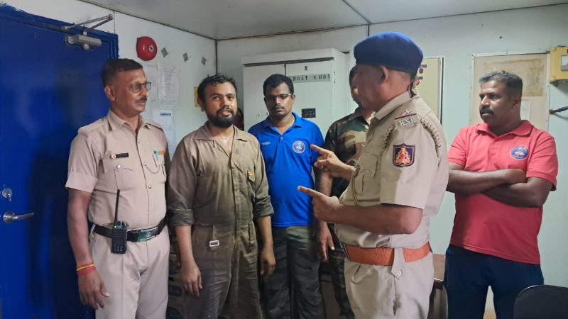 pakistan citizen karwar