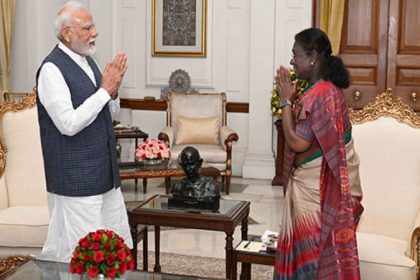 pm modi droupadi murmu