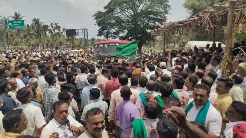 tumakuru outrage erupts against hemavati express link canal project work temporarily halted 1