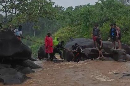 water suddenly entered near erugundi falls tourists rescued