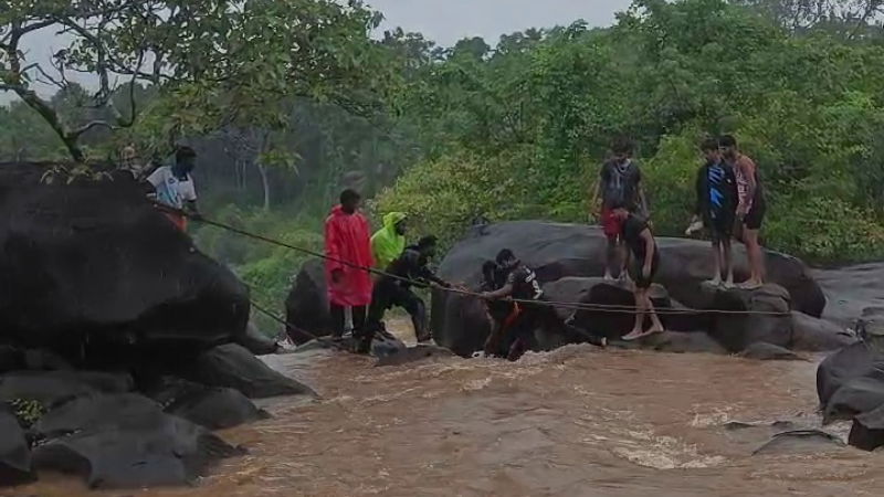 water suddenly entered near erugundi falls tourists rescued