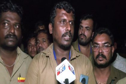 Auto Driver Lokesh Bellandur Hindi Woman Attacked By Slipper