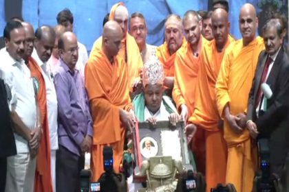HD Deve Gowda Sri Ganga Samrata Shree Purusha