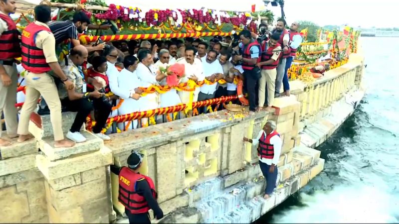 KRS reservoir nears full capacity in June for first time CM Siddaramaiah offers bagina to river Cauvery at KRS Dam