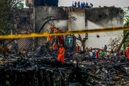 ahemadabad plane crash