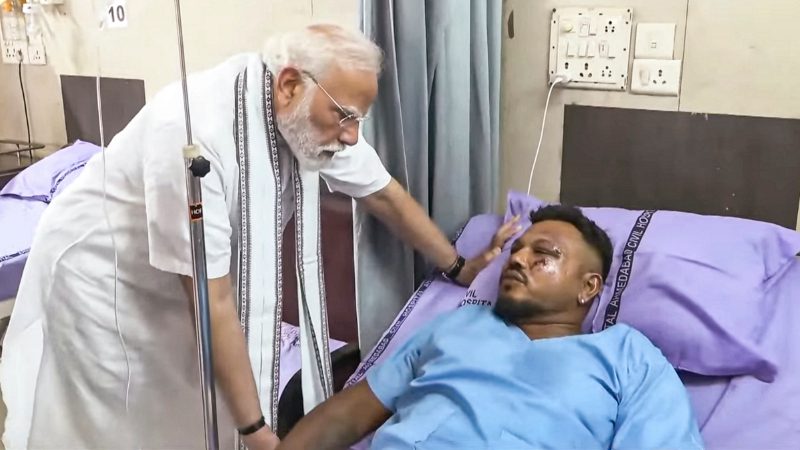 pm modi visits plane crash site in ahmedabad 7