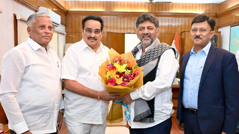 DK Shivakumar CR Patil