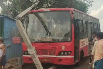 Government bus hits electric pole Kurugodu ballari