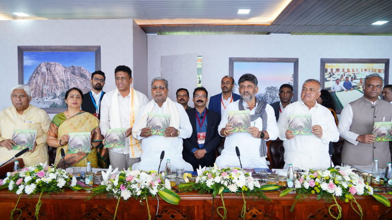 Nandi Hills Special Cabinet Meeting Siddaramaiah DK Shivakumar Bangaluru Rural is now Bangalore North District Bagepalli 1
