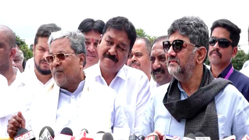 Siddramaiah DK Shivakumar