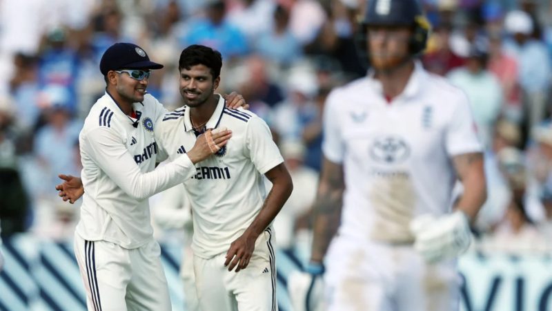 Washington Sundar celebrates Ben Stokes wicket