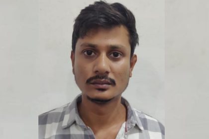 mobile phone found during surgery on prisoners stomach in shivamogga