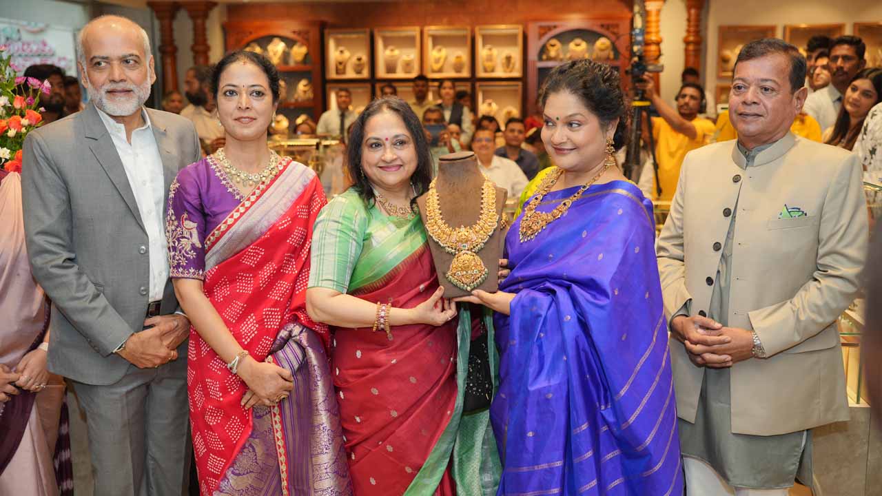 Abharan Jewellers 2