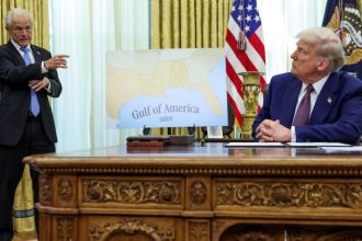 Peter Navarro Donald Trump
