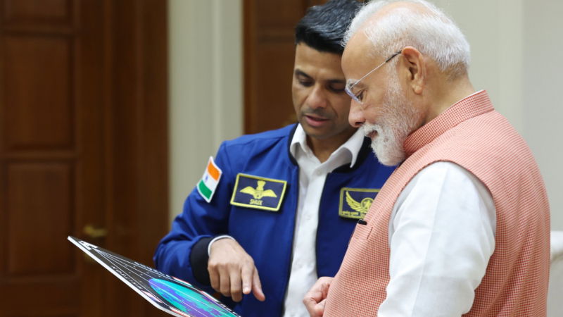 Shubanshu Shukla Meets PM Modi 1