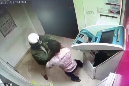 Thief arrested by ASI while stealing from ATM Horrifying scene captured on CCTV camera Ballari