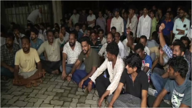 youtubers beaten up Chaos erupted in Dharmasthala devotees outraged 2