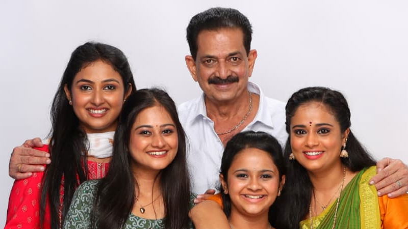 30 ವರ್ಷಗಳ ಬಳಿಕ ಕಿರುತೆರೆಗೆ ನಟ ಅವಿನಾಶ್ - ʻವಸುದೇವ ಕುಟುಂಬʼದಲ್ಲಿ ನಟನೆ 5 Avinash 2