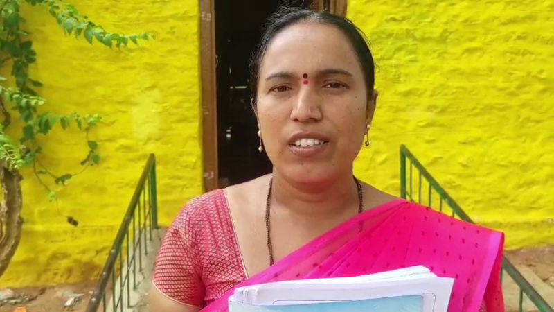 Chitradurga Caste Survey Completed In 5 days Teacher M Radha