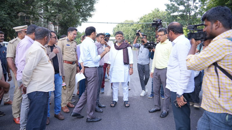 DK Shivakumar 1 2