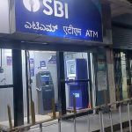 Robbery of Rs 8 crore cash 50 kg gold jewellery at gunpoint to SBI staff chadchana Vijayapur