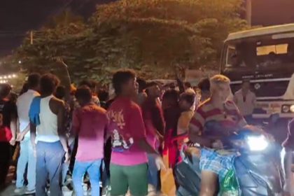 Stone pelting during Ganesha procession in Madduru Mandya