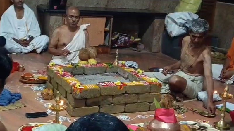 Temple 3