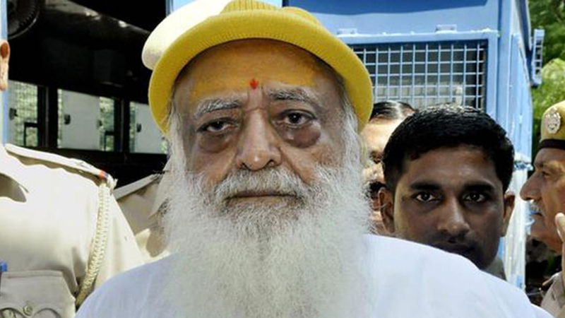 ಅತ್ಯಾಚಾರ ಕೇಸ್ - ಸ್ವಯಂ ಘೋಷಿತ ದೇವಮಾನವ ಅಸರಾಂಗೆ ಮಧ್ಯಂತರ ಜಾಮೀನು 1 Asaram Bapu