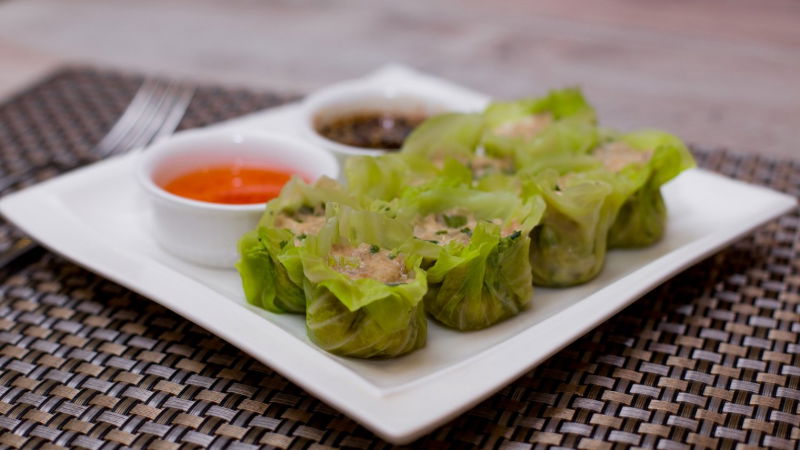 Cabbage momos