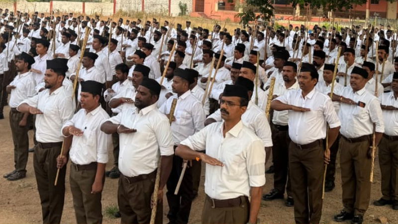 ಸೇಡಂ ಆರ್ಎಸ್ಎಸ್ ಪಥಸಂಚಲನದಲ್ಲಿ ಸರ್ಕಾರಿ ವೈದ್ಯ ಭಾಗಿ 3 Government doctor nagaraj participates in RSS procession in Sedam 1