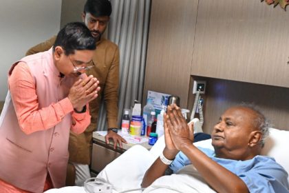 HD Deve Gowda Pralhad Joshi
